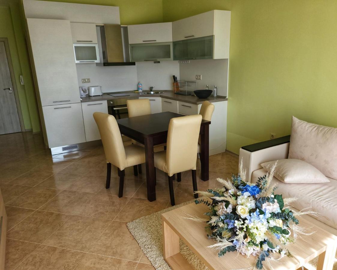 Elegantz Apartments Lamer Varna Eksteriør billede